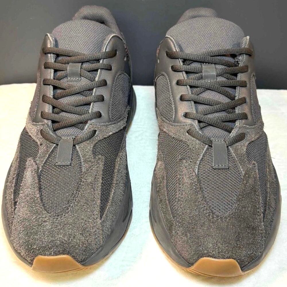 Adidas Yeezy Boost 700 “Utility Black” (2019) – FV5304 | 11M - Picture 5 of 13